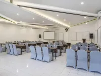 Grand Whiz Hotel Bromo - 3-Star