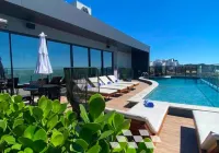 บราวา มุนโด โรงแรมบูทีค โอฟิซิอัล - ที่มีสระว่ายน้ำ