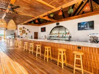 Kwanza Resort By SUNRISE - bar
