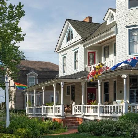 Hummingbird Inn