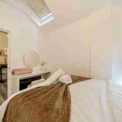 One-Bedroom Deluxe Apartment 5 — City Centre Manchester Rooms