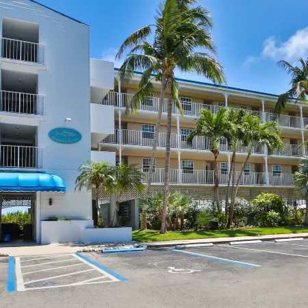 Keys Escape Oceanfront Resort Condo Sleeps 6