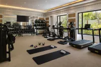 โรงแรมเมย์ซานโดฮา, โรงแรมและรีสอร์ท LXR - ที่มีฟิตเนส