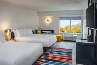 Aloft Framingham - parking