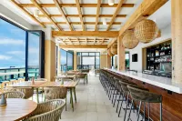 SpringHill Suites Jacksonville Beach Oceanfront - bar