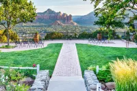 Sky Ranch Lodge - Pet friendly