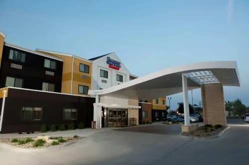 Fairfield Inn & Suites Burlington - Pools