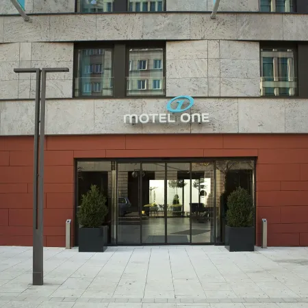 Motel One Stuttgart-Mitte