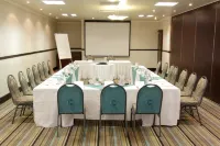 Cresta President Hotel - С парковкой