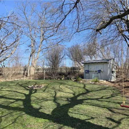 Lakeview retreat with beach access. Stylish home just steps from Deep Run Beach.