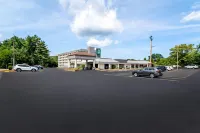 Quality Inn - Parkplatz