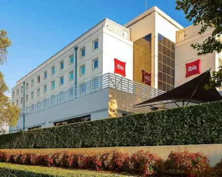 イビス シドニー エアポート マスコットのホテル