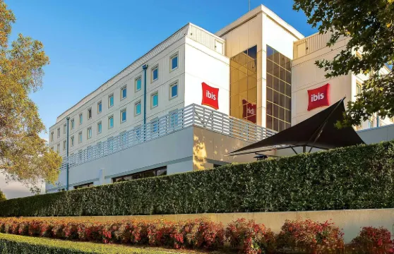 悉尼機場宜必思酒店