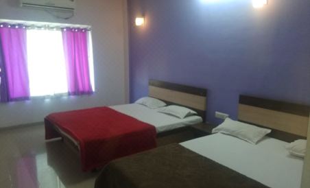 Vighnaharta Inn Hotel - Housity