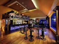 Novotel Solo - bar