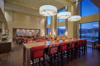 Hampton Inn &  Suites Hood River - breakfast
