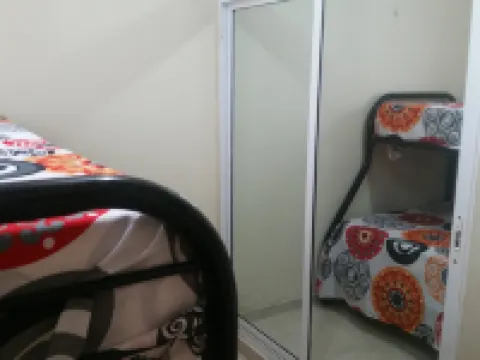 Safe and Economical, for a Long Time โรงแรมใน