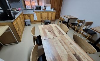 Gyeongju Hwangnidangil Stay Pension