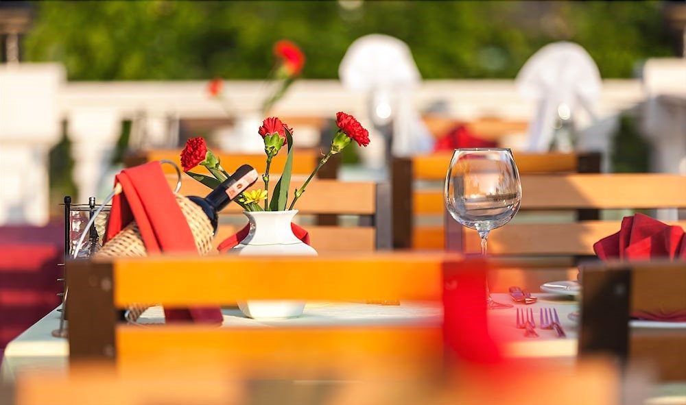 İz Flower Side Beach Hotel