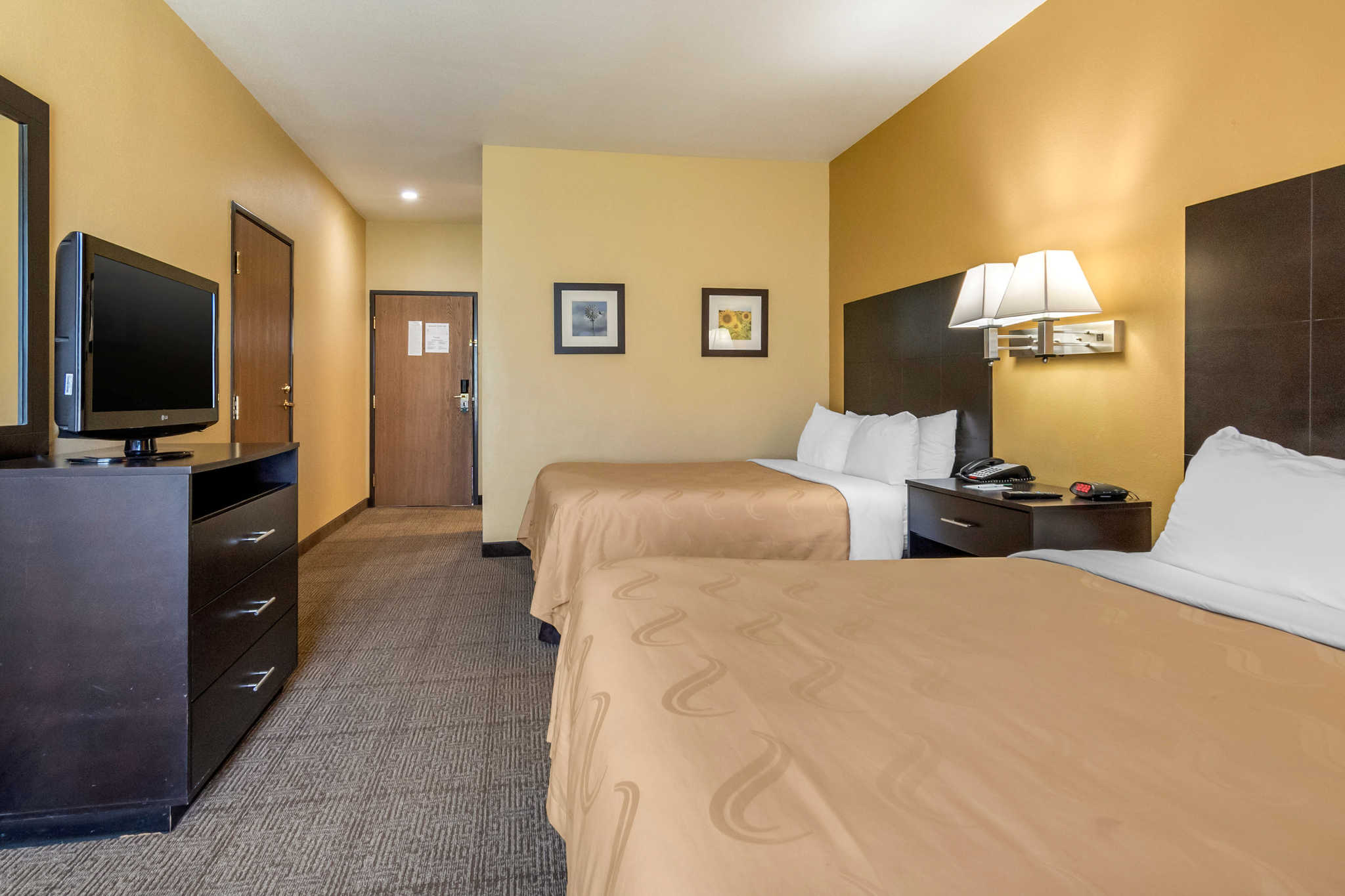 Quality Inn & Suites Lenexa Kansas City