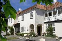 Villa Strand Hotels in Hornbaek