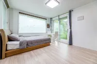 Yangyang Slowstay Pension