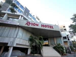 Avion Hotel