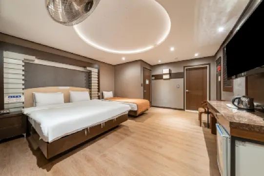 Pocheon Palace Hoteles en 