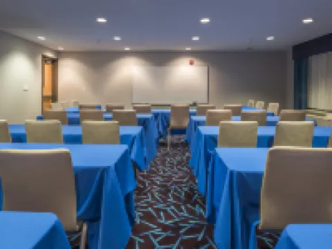 Holiday Inn Express & Suites LIVERMORE by IHG Hotels in Livermore