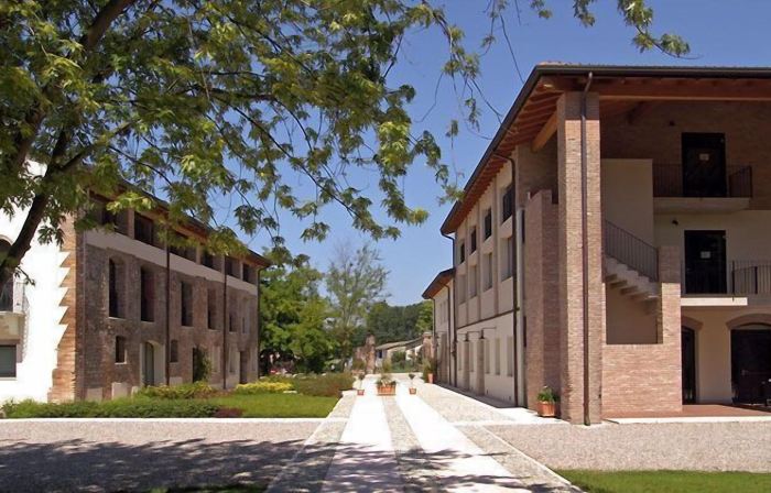 Albergo Corte della Rocca Bassa