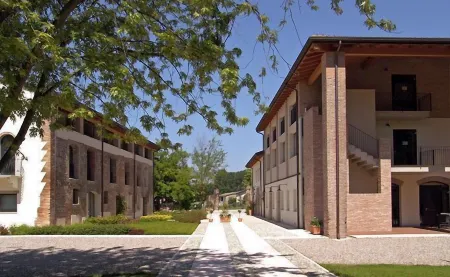 Corte Della Rocca Bassa Отели в г. Моццекане