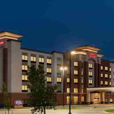 Hampton Inn & Suites Norman Conference Center Area Hotel Exterior