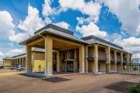 Super 8 by Wyndham Jackson MS Hotels in Flowood