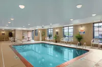 Super 8 by Wyndham Akron S/Green/Uniontown Oh Hotels in Green