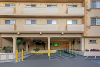 University Inn & Suites Berkeley - 수영장