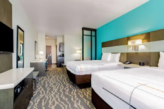 La Quinta Inn & Suites by Wyndham Northlake Fort Worth