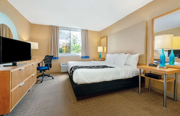 科勒爾斯普林斯南拉昆塔温德姆套房酒店