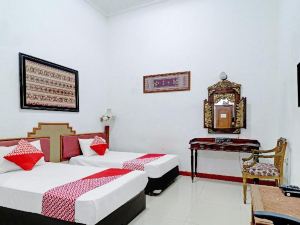 OYO 90479 the Ethnic Hotel Bandung (All Suites)