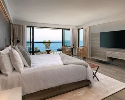 La Jolla Cove Suites Hoteles cerca de Playa Windansea