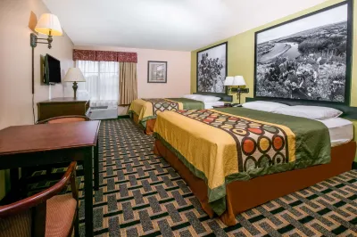 Super 8 by Wyndham Farmers Branch/North Dallas Hotels in Farmers Branch