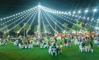 Triple Trees Hotel