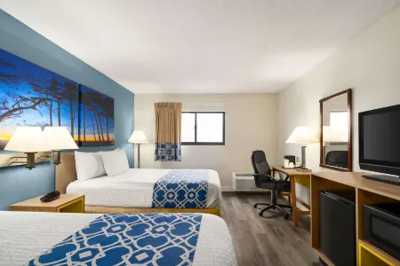 Days Inn by Wyndham Canastota/Verona Отели в г. Сильван Бич