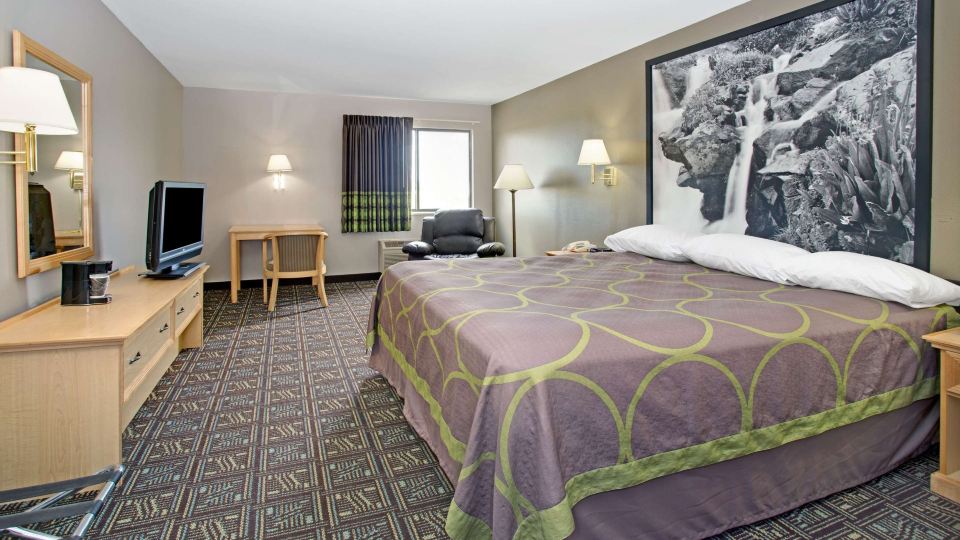 Super 8 by Wyndham Fort Collins