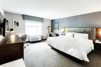 Hampton Inn & Suites by Hilton Quebec City Beauport - 3-Star