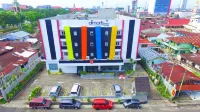 Amaris Hotel Pekanbaru Hotels in Pekanbaru City