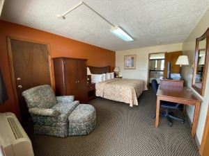 Budget Host Inn - Baxley