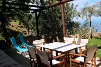 Dio Guesthouses