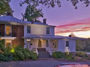 Red Hill Bed and Breakfast