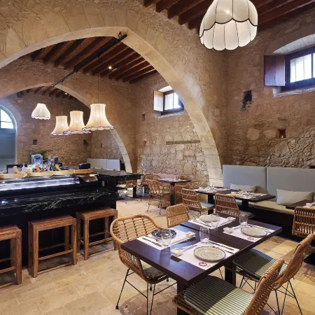 Polis 1907 by Louis Hotels