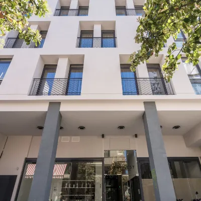 Urban Nest - Suites & Apartments Отели рядом с достопримечательностью «Псири»